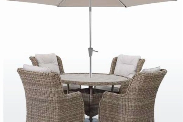 kettler-hazel-4-seat-dining-set-with-parasol-and-base.jpg.jpg